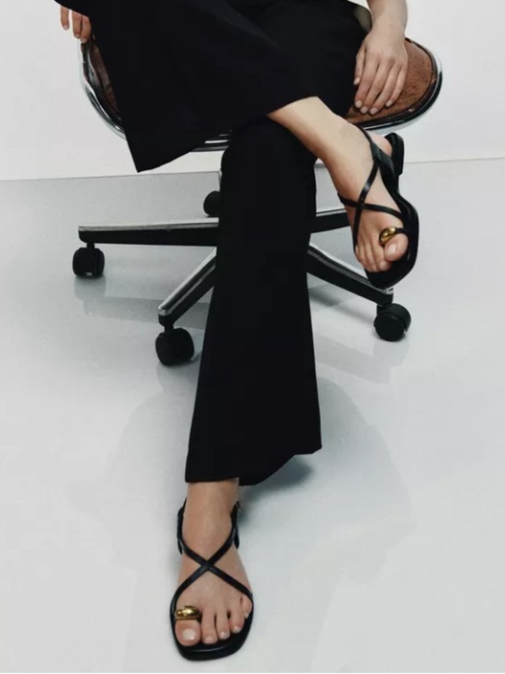 ZARA Black Leather Flat Strappy Gold Metal Toe Sandals - Picture 15 of 15